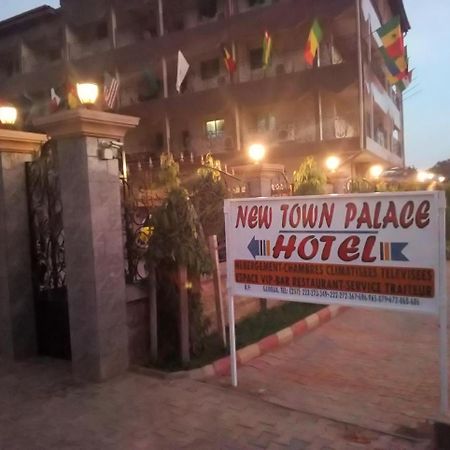 New Town Palace Hotel Garoua מראה חיצוני תמונה